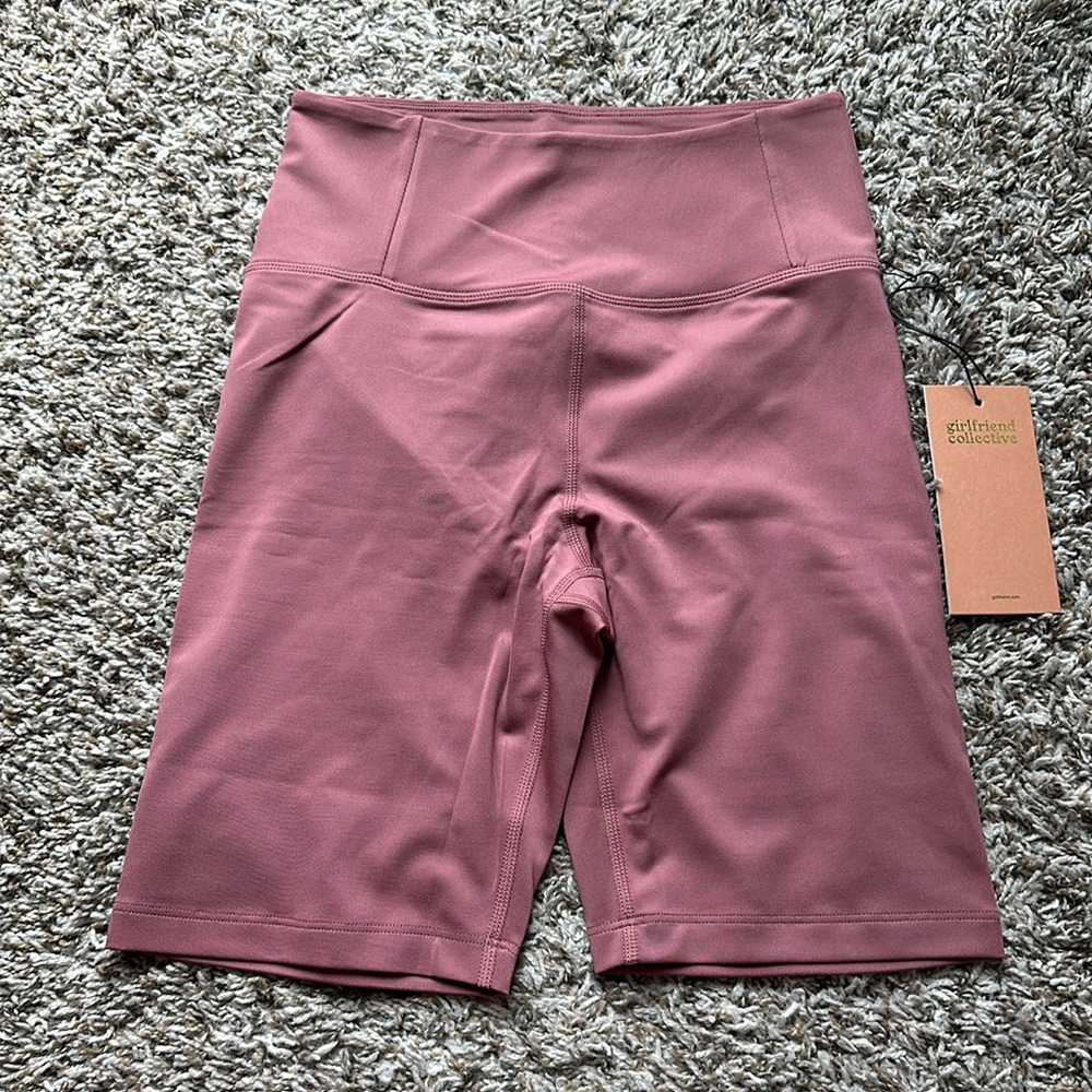 NWT Girlfriend Collective Fig Float Seamless Bike Short M